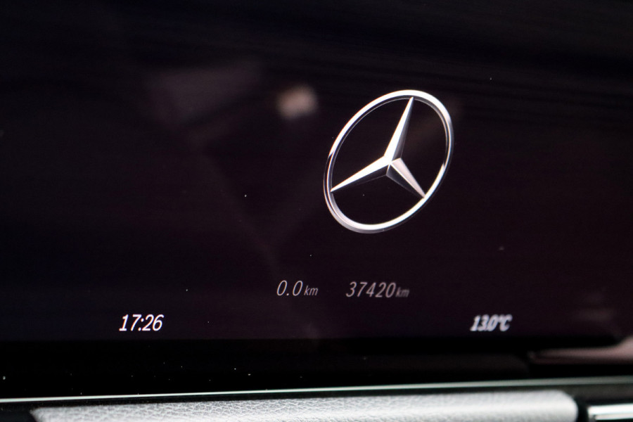 Mercedes-Benz GLA 250 e AMG Line | Distronic+ | Panoramadak | Memory | Verwarmd Stuurwiel | HUD | Keyless Go | Surround Camera | Multibeam LED | Augmented Reality |