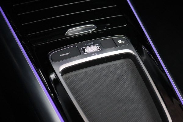 Mercedes-Benz GLA 250 e AMG Line | Distronic+ | Panoramadak | Memory | Verwarmd Stuurwiel | HUD | Keyless Go | Surround Camera | Multibeam LED | Augmented Reality |