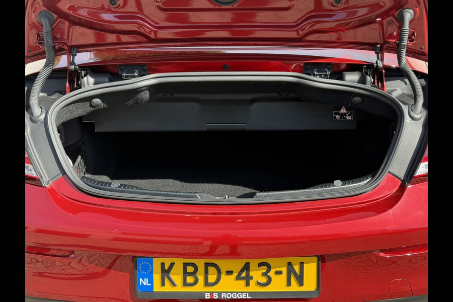Mercedes-Benz C-Klasse Cabrio 300 Premium AMG Facelift Cabrio Camera Stoelverwarming/ventilatie Clima Carplay Full Led
