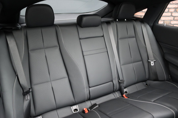 Mercedes-Benz GLE Coupé 400 e 4MATIC AMG Line Premium+ | Luchtvering | Distronic | Burmester | Soft-Close | HUD | Verwarmd Stuurwiel | Massage | Vlakkenverwarming | Nappa Leder | Surround Camera |