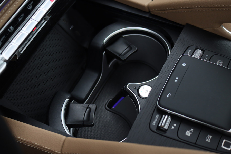 Mercedes-Benz GLE 400 e 4MATIC AMG Line Premium+ | Luchtvering | Distronic | Panoramadak | Trekhaak | Massage | Stoelventilatie | HUD | Surround Camera | Burmester | Vlakkenverwarming |