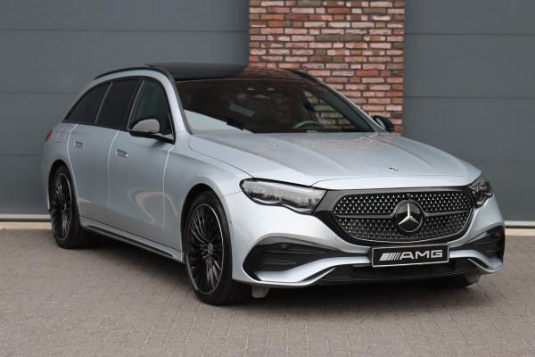 Mercedes-Benz E-Klasse Estate 300 de 4MATIC AMG Line | Luchtvering | Distronic+ | Massage | Nappa Leder | Trekhaak | Stoelventilatie | HUD | 3D-Display | Burmester | Panoramadak |