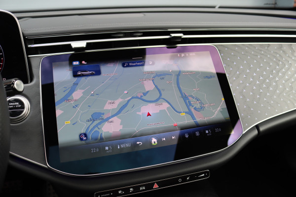 Mercedes-Benz E-Klasse Estate 300 de 4MATIC AMG Line | Luchtvering | Distronic+ | Massage | Nappa Leder | Trekhaak | Stoelventilatie | HUD | 3D-Display | Burmester | Panoramadak |