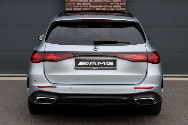 Mercedes-Benz E-Klasse Estate 300 de 4MATIC AMG Line | Luchtvering | Distronic+ | Massage | Nappa Leder | Trekhaak | Stoelventilatie | HUD | 3D-Display | Burmester | Panoramadak |