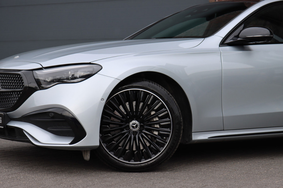 Mercedes-Benz E-Klasse Estate 300 de 4MATIC AMG Line | Luchtvering | Distronic+ | Massage | Nappa Leder | Trekhaak | Stoelventilatie | HUD | 3D-Display | Burmester | Panoramadak |