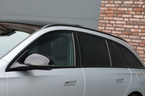 Mercedes-Benz E-Klasse Estate 300 de 4MATIC AMG Line | Luchtvering | Distronic+ | Massage | Nappa Leder | Trekhaak | Stoelventilatie | HUD | 3D-Display | Burmester | Panoramadak |