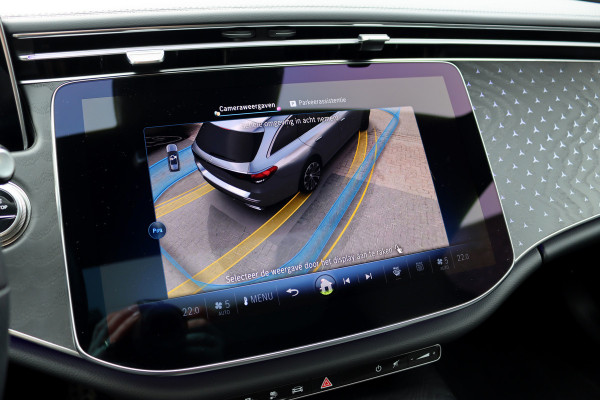 Mercedes-Benz E-Klasse Estate 300 de 4MATIC AMG Line | Luchtvering | Distronic+ | Massage | Nappa Leder | Trekhaak | Stoelventilatie | HUD | 3D-Display | Burmester | Panoramadak |