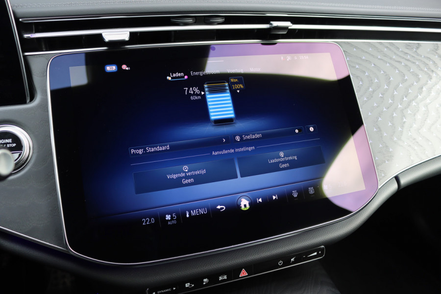 Mercedes-Benz E-Klasse Estate 300 de 4MATIC AMG Line | Luchtvering | Distronic+ | Massage | Nappa Leder | Trekhaak | Stoelventilatie | HUD | 3D-Display | Burmester | Panoramadak |