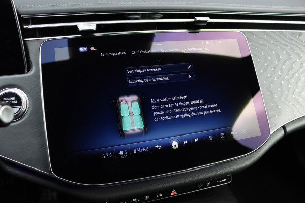 Mercedes-Benz E-Klasse Estate 300 de 4MATIC AMG Line | Luchtvering | Distronic+ | Massage | Nappa Leder | Trekhaak | Stoelventilatie | HUD | 3D-Display | Burmester | Panoramadak |