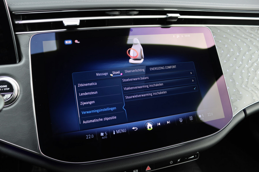 Mercedes-Benz E-Klasse Estate 300 de 4MATIC AMG Line | Luchtvering | Distronic+ | Massage | Nappa Leder | Trekhaak | Stoelventilatie | HUD | 3D-Display | Burmester | Panoramadak |