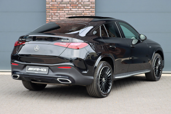 Mercedes-Benz GLC Coupé 300e 4MATIC AMG Line | Distronic | Panoramadak | Trekhaak | Digital Light | Verwarmd Stuurwiel | Dodehoekassistent | Leder | Surround Camera | Nightpakket |