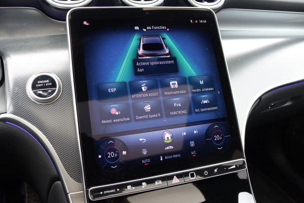 Mercedes-Benz GLC Coupé 300e 4MATIC AMG Line | Distronic | Panoramadak | Trekhaak | Digital Light | Verwarmd Stuurwiel | Dodehoekassistent | Leder | Surround Camera | Nightpakket |