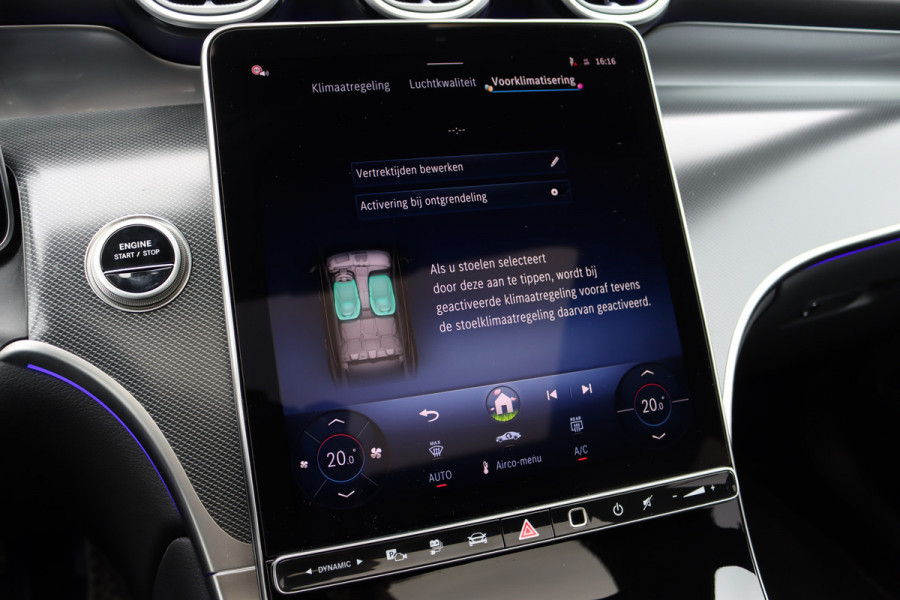 Mercedes-Benz GLC Coupé 300e 4MATIC AMG Line | Distronic | Panoramadak | Trekhaak | Digital Light | Verwarmd Stuurwiel | Dodehoekassistent | Leder | Surround Camera | Nightpakket |