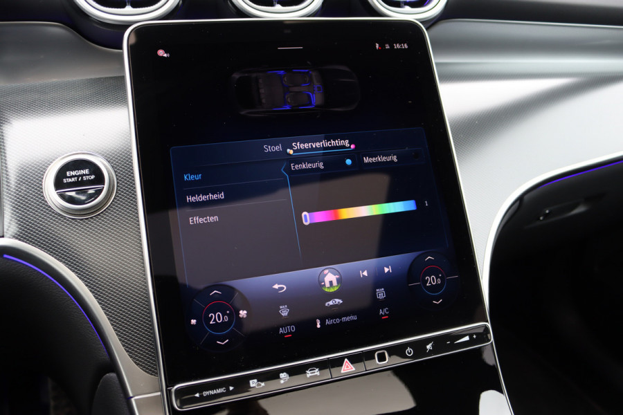 Mercedes-Benz GLC Coupé 300e 4MATIC AMG Line | Distronic | Panoramadak | Trekhaak | Digital Light | Verwarmd Stuurwiel | Dodehoekassistent | Leder | Surround Camera | Nightpakket |