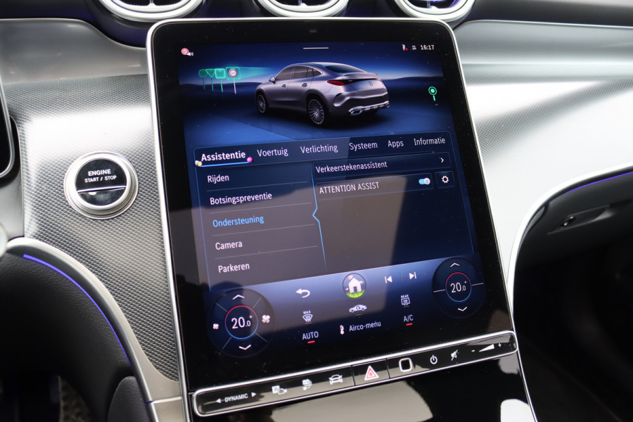 Mercedes-Benz GLC Coupé 300e 4MATIC AMG Line | Distronic | Panoramadak | Trekhaak | Digital Light | Verwarmd Stuurwiel | Dodehoekassistent | Leder | Surround Camera | Nightpakket |