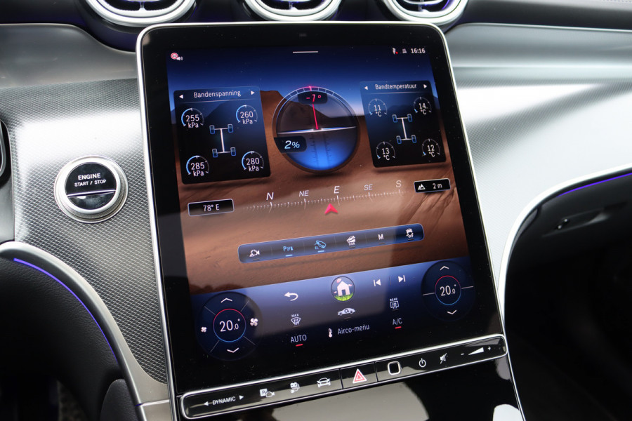 Mercedes-Benz GLC Coupé 300e 4MATIC AMG Line | Distronic | Panoramadak | Trekhaak | Digital Light | Verwarmd Stuurwiel | Dodehoekassistent | Leder | Surround Camera | Nightpakket |