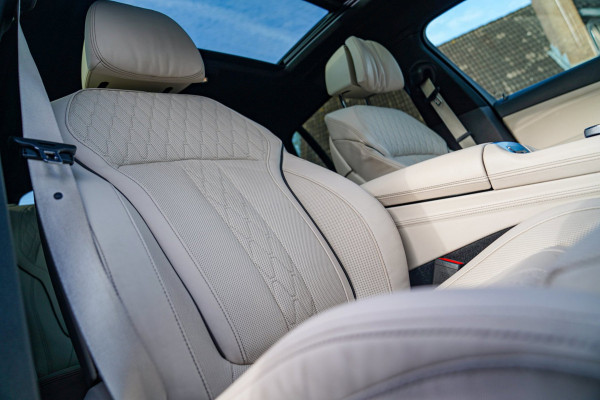 BMW X6 M50i High Executive | Harman/Kardon | Head Up Display | 360 | Stuurwielverwarming | Stoelverkoeling