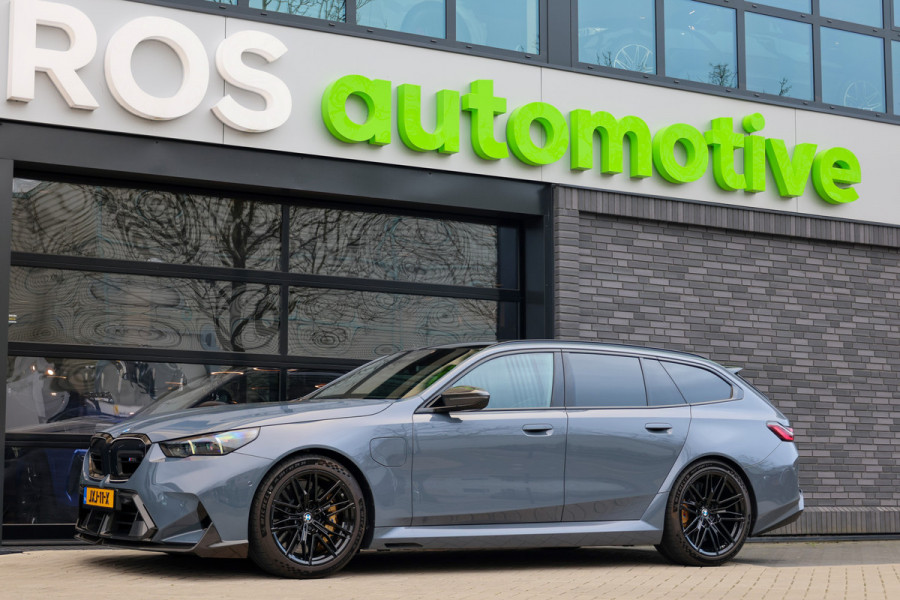 BMW 5 Serie Touring M5 | KERAMISCH | M-DRIVE PROFESSIONAL | CARBON SPLITTER | COMFORT-PACK | ALCANTARA | 4X STOELVERW |