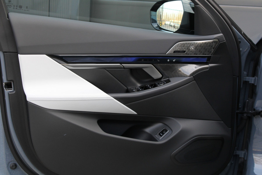 BMW 5 Serie Touring M5 | KERAMISCH | M-DRIVE PROFESSIONAL | CARBON SPLITTER | COMFORT-PACK | ALCANTARA | 4X STOELVERW |