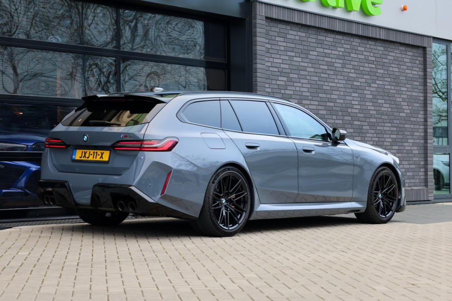 BMW 5 Serie Touring M5 | KERAMISCH | M-DRIVE PROFESSIONAL | CARBON SPLITTER | COMFORT-PACK | ALCANTARA | 4X STOELVERW |