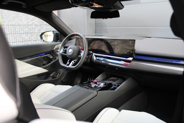 BMW 5 Serie Touring M5 | KERAMISCH | M-DRIVE PROFESSIONAL | CARBON SPLITTER | COMFORT-PACK | ALCANTARA | 4X STOELVERW |