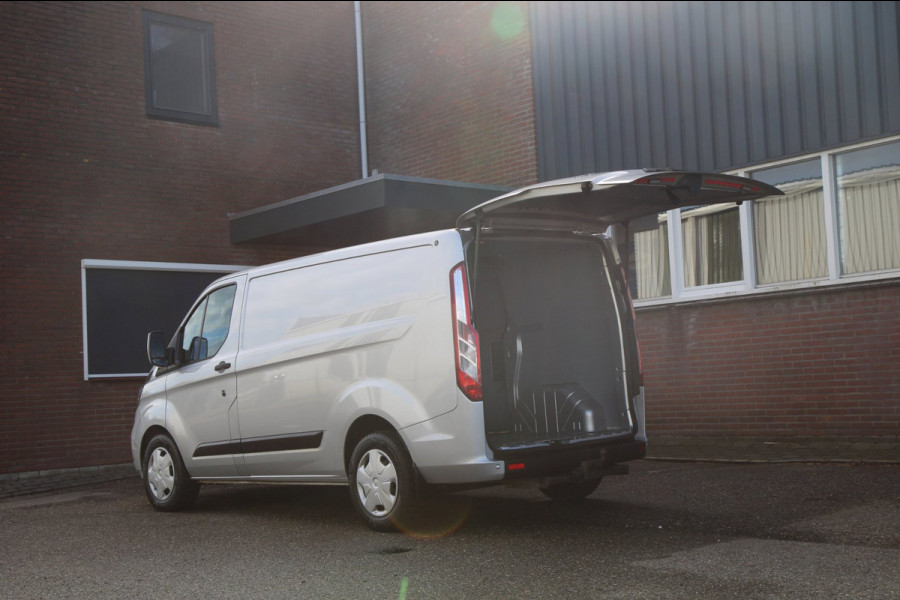 Ford Transit Custom 300 2.0 TDCI L1H1 130PK Automaat Trend / Camera / Trekhaak / Sync 3