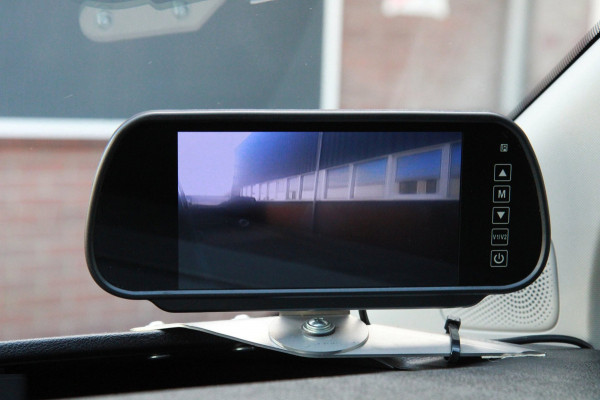 Ford Transit Custom 300 2.0 TDCI L1H1 130PK Automaat Trend / Camera / Trekhaak / Sync 3