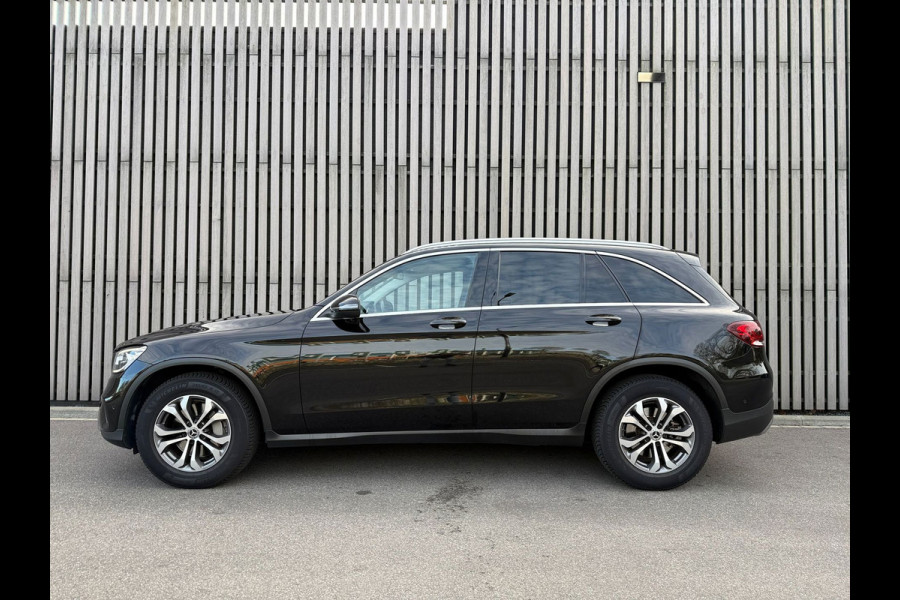 Mercedes-Benz GLC 200 / Panodak / Leer / Camera / Facelift