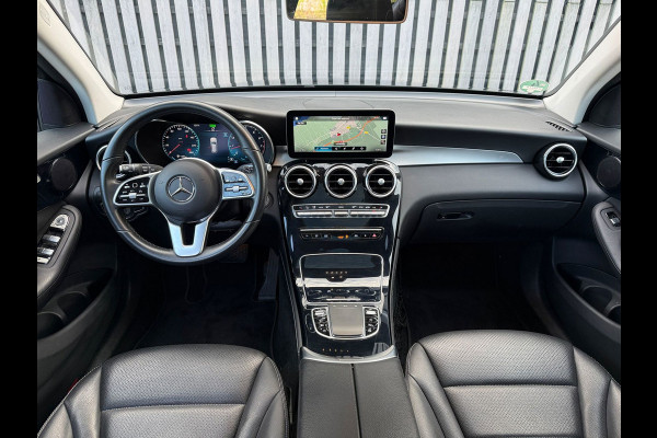 Mercedes-Benz GLC 200 / Panodak / Leer / Camera / Facelift