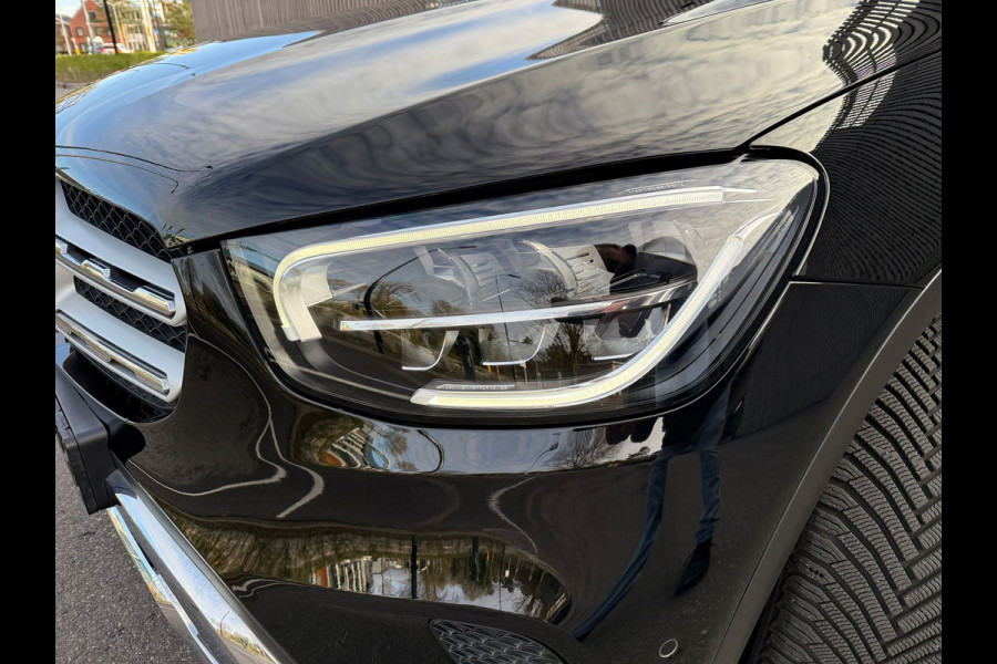 Mercedes-Benz GLC 200 / Panodak / Leer / Camera / Facelift
