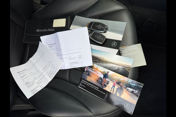 Mercedes-Benz GLC 200 / Panodak / Leer / Camera / Facelift