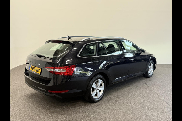 Škoda Superb Combi 1.5 TSI ACT Business Edition Airco ECC Navi Carplay Virtual Cockpit Full LED PDC A Keyless Go Cruise Control Privacy Glass