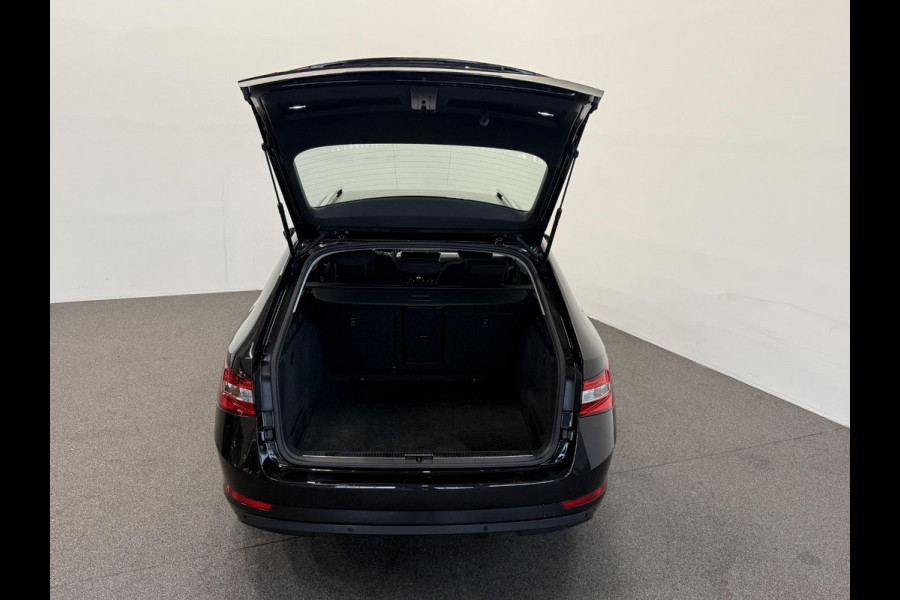 Škoda Superb Combi 1.5 TSI ACT Business Edition Airco ECC Navi Carplay Virtual Cockpit Full LED PDC A Keyless Go Cruise Control Privacy Glass