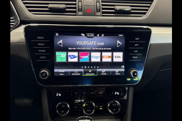 Škoda Superb Combi 1.5 TSI ACT Business Edition Airco ECC Navi Carplay Virtual Cockpit Full LED PDC A Keyless Go Cruise Control Privacy Glass