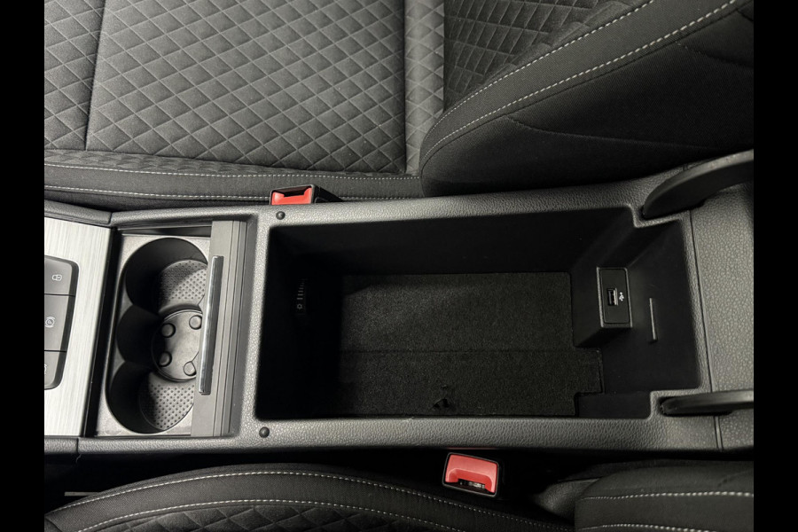 Škoda Superb Combi 1.5 TSI ACT Business Edition Airco ECC Navi Carplay Virtual Cockpit Full LED PDC A Keyless Go Cruise Control Privacy Glass