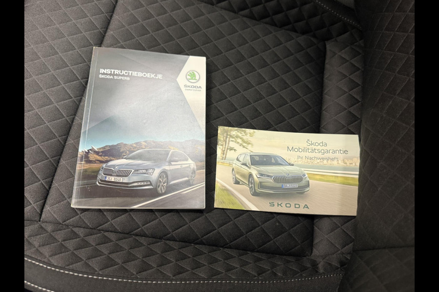 Škoda Superb Combi 1.5 TSI ACT Business Edition Airco ECC Navi Carplay Virtual Cockpit Full LED PDC A Keyless Go Cruise Control Privacy Glass