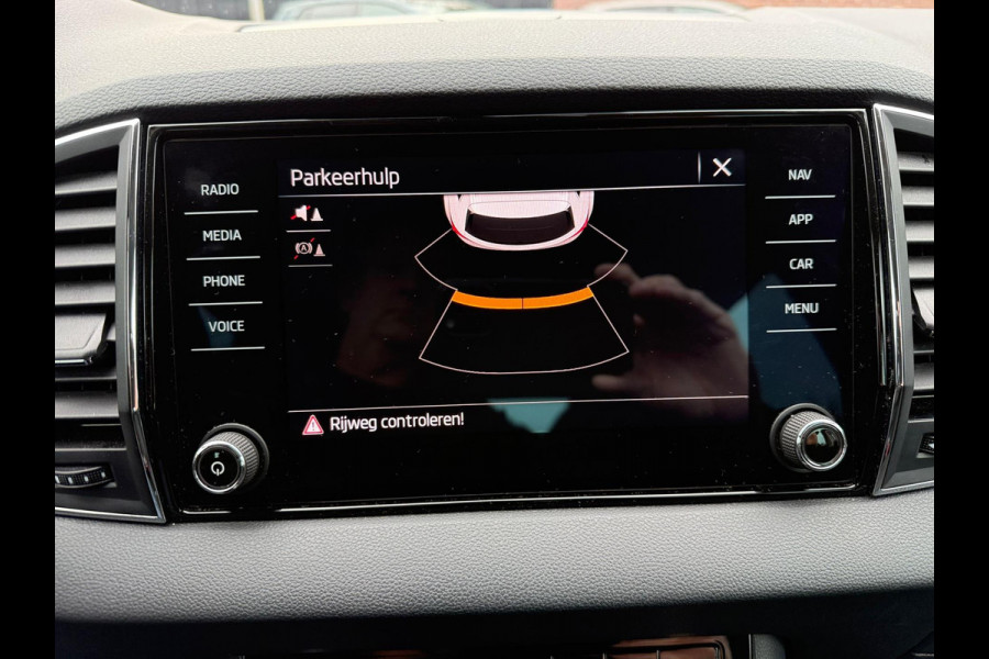 Škoda Karoq 1.0 TSI Business Edition /Apple CarPlay /Cruise /Navigatie