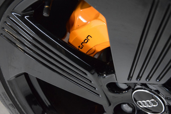 Audi e-tron E-tron 55 Quattro Advanced 95 *2xS-Line* kWh|Navi|Virt.Mirror|Panoramadak|Leder|Org.NL