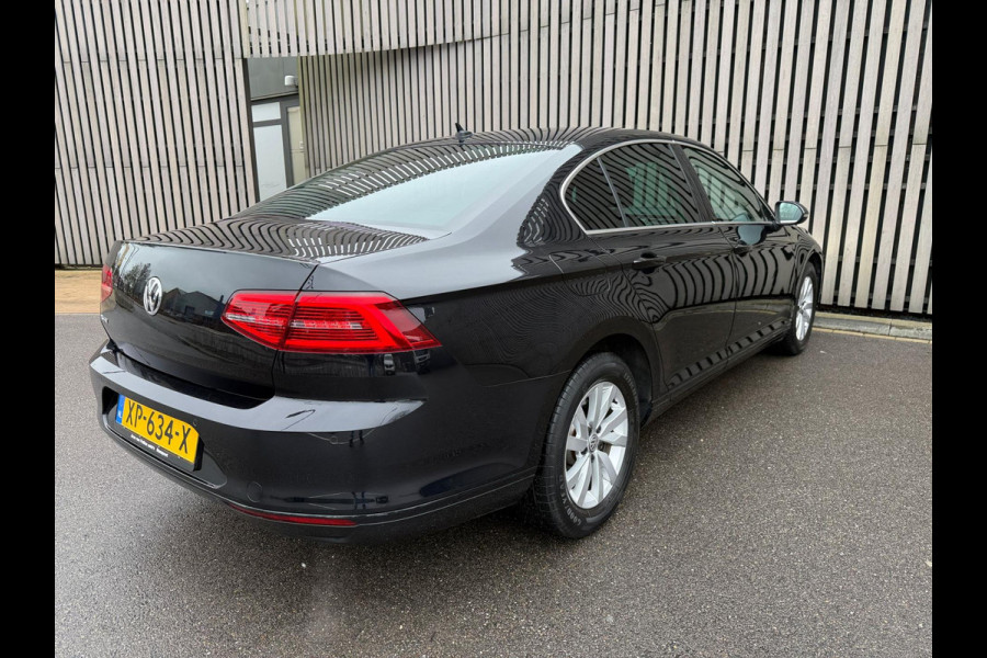 Volkswagen Passat 1.5 TSI Comfortline Business Automaat