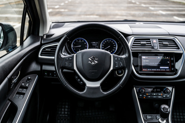 Suzuki S-Cross 1.4 Boosterjet AllGrip Style Smart Hybrid | Airco/Clima | Adaptive Cruise Control | Camera | Navigatie | Stoelverw.