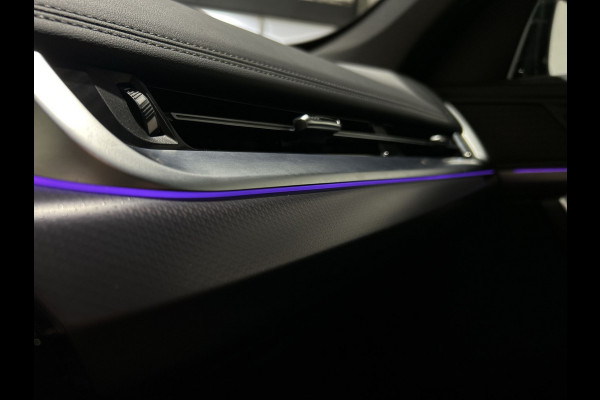BMW iX1 xDrive30 67 kWh M Sport Edition | Panoramadak | Sportstoelen Soh (batterijcheck) Waarde 97,8 %