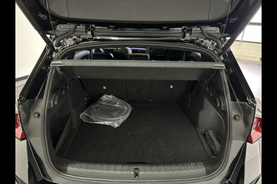 BMW iX1 xDrive30 67 kWh M Sport Edition | Panoramadak | Sportstoelen Soh (batterijcheck) Waarde 97,8 %