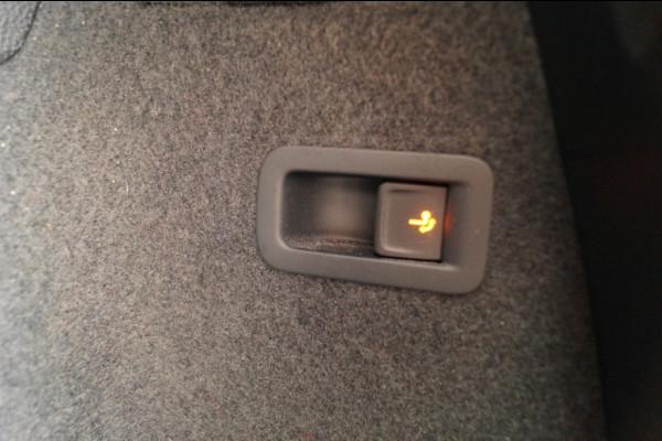 Škoda Karoq 1.0 TSI Business Edition Plus -LED-ECC-CAM-TREKHAAK-