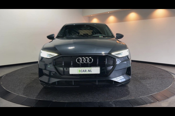 Audi e-tron Sportback 55 quattro Business edition Plus 95 kWh | Panoramadak } voorstoelen verwarmd Soh (batterijcheck) Waarde 91,0 %