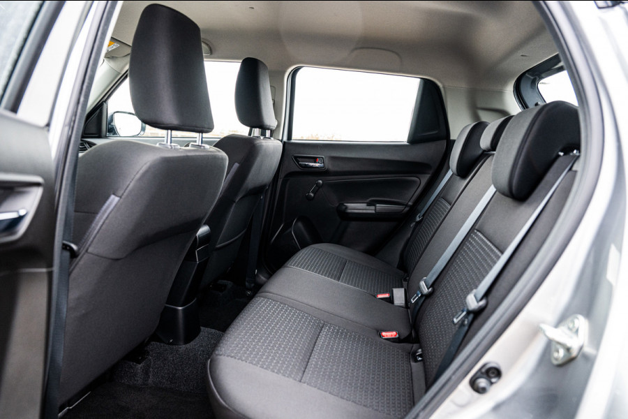 Suzuki Swift 1.2 Comfort Smart Hybrid | Automaat | Airco | Radio/CD-Speler | Adaptive Cruise Contol |