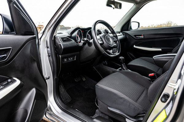 Suzuki Swift 1.2 Comfort Smart Hybrid | Automaat | Airco | Radio/CD-Speler | Adaptive Cruise Contol |