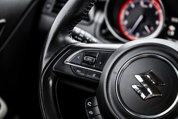 Suzuki Swift 1.2 Comfort Smart Hybrid | Automaat | Airco | Radio/CD-Speler | Adaptive Cruise Contol |