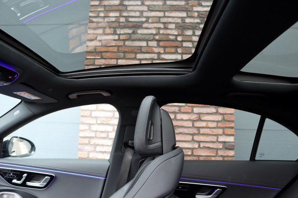 Mercedes-Benz E-Klasse 220 d AMG Line Premium+ | Hyperscreen | Luchtvering | Achterasbesturing | Distronic | Soft-Close | Burmester | Panoramadak | Surround Camera | HUD | Verwarmd Stuurwiel | 3D-Display |