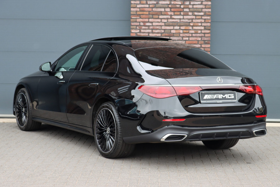Mercedes-Benz E-Klasse 220 d AMG Line Premium+ | Hyperscreen | Luchtvering | Achterasbesturing | Distronic | Soft-Close | Burmester | Panoramadak | Surround Camera | HUD | Verwarmd Stuurwiel | 3D-Display |