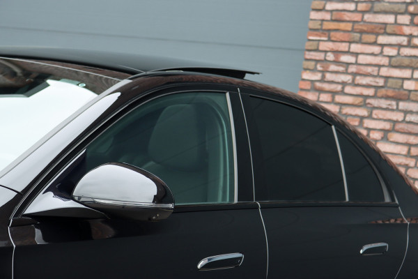 Mercedes-Benz E-Klasse 220 d AMG Line Premium+ | Hyperscreen | Luchtvering | Achterasbesturing | Distronic | Soft-Close | Burmester | Panoramadak | Surround Camera | HUD | Verwarmd Stuurwiel | 3D-Display |